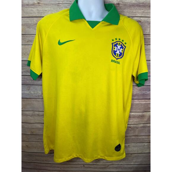 Brazil National Team Home Soccer Jersey Nike Men’s Size Medium 21x28 Football - Picture 1 of 13